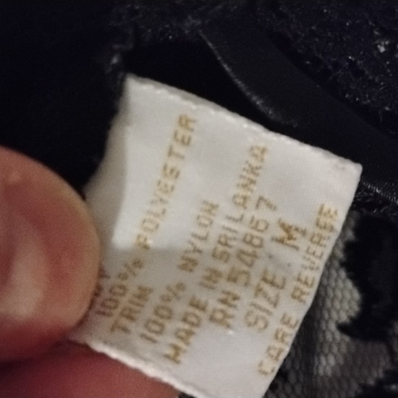 A vintage Victoria's Secret gold label lingerie - Picture 10 of 11